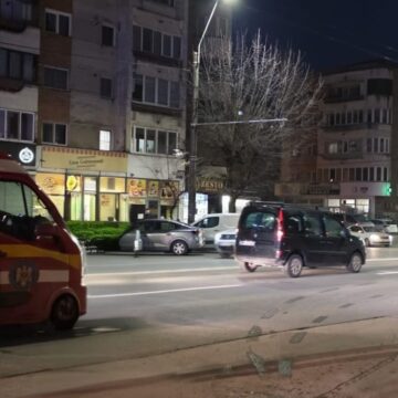 BAIA MARE: Accident cu un autoturism și un autobuz BAIA MARE: Accident cu un autoturism și un autobuz