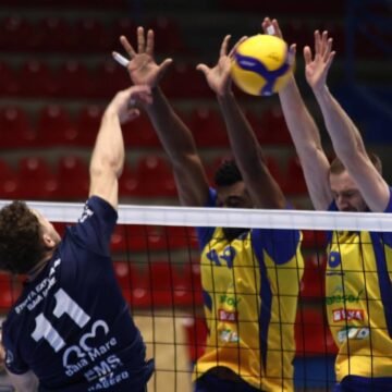 VOLEI: Știința Explorări, învinsă de Corona în meciul tur din sferturile Cupei României VOLEI: Știința Explorări, învinsă de Corona în meciul tur din sferturile Cupei României