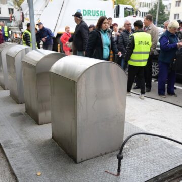 BAIA MARE: Extindere a rețelei de colectare selectivă cu 100 de containere îngropate