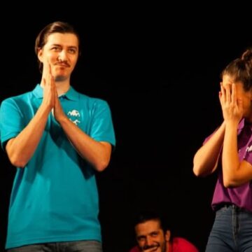TEATRUL MUNICIPAL BAIA MARE: Spectacolul de improvizație Improjoker