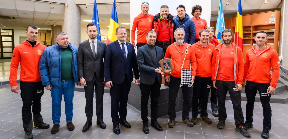 CONSILIUL JUDEȚEAN MARAMUREȘ: Parteneriat pentru viață între Salvamont Maramureș și Salvamont Bomberos Comunidad de Madrid