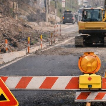 BAIA MARE: Circulație rutieră închisă pe strada Dealul Crucii BAIA MARE: Circulație rutieră închisă pe strada Dealul Crucii
