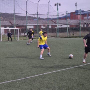 PRIETENIE; ENERGIE ȘI FOTBAL: Cupa Jandarmeriei a debutat astăzi cu un meci de fotbal între mai multe instituții PRIETENIE; ENERGIE ȘI FOTBAL: Cupa Jandarmeriei a debutat astăzi cu un meci de fotbal între mai multe instituții