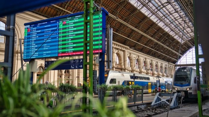 TRENUL INTERNAȚIONAL BAIA MARE – VIENA va circula prin rută deviată prin Budapesta TRENUL INTERNAȚIONAL BAIA MARE – VIENA va circula prin rută deviată prin Budapesta