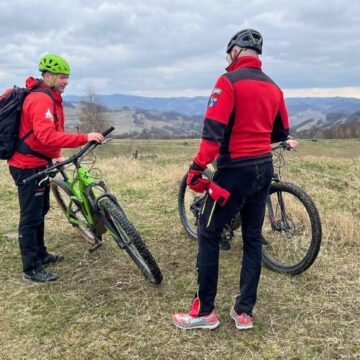 SALVAMONT MARAMUREȘ: Traseu de biciclete la Suciu de Sus – Destinație pentru a admira Munții Țibleș SALVAMONT MARAMUREȘ: Traseu de biciclete la Suciu de Sus – Destinație pentru a admira Munții Țibleș