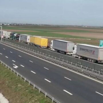 MAE: Ungaria – interdicție de circulație aplicabilă vehiculelor cu masa maximă autorizată mai mare de 7,5 tone, în perioada sărbătorilor Paștelui Catolic MAE: Ungaria – interdicție de circulație aplicabilă vehiculelor cu masa maximă autorizată mai mare de 7,5 tone, în perioada sărbătorilor Paștelui Catolic