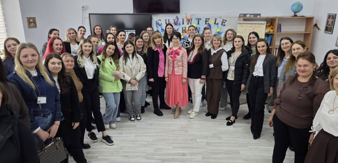 SIGHET: „Cuvintele prind aripi” – atelier în cadrul Hub-ului Învățătorilor SIGHET: „Cuvintele prind aripi” – atelier în cadrul Hub-ului Învățătorilor