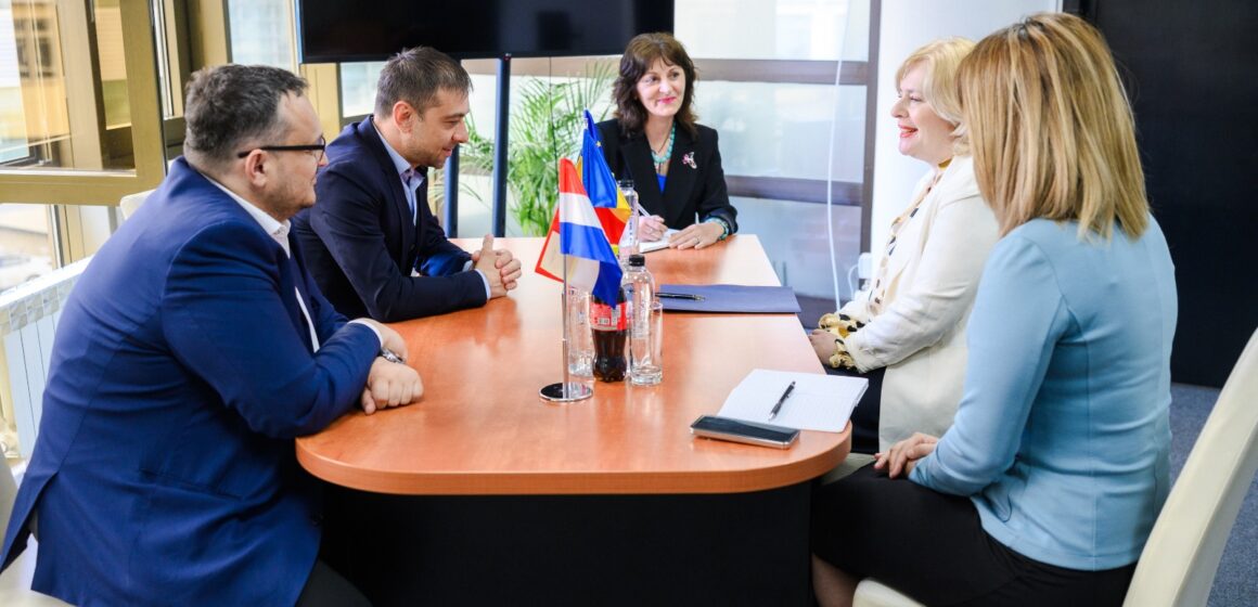 VIZITĂ: Ambasadorul Extraordinar și Plenipotențiar al Republicii Croația în România, în dialog cu conducerea CJ Maramureș