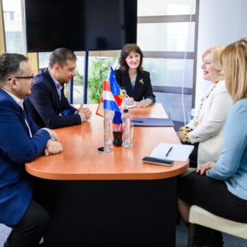 VIZITĂ: Ambasadorul Extraordinar și Plenipotențiar al Republicii Croația în România, în dialog cu conducerea CJ Maramureș