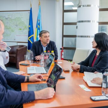 CONSILIUL JUDEȚEAN MARAMUREȘ: Vizita oficială a reprezentanților Organizației Japoneze pentru Comerț Exterior (JETRO) din România la Consiliul Județean Maramureș