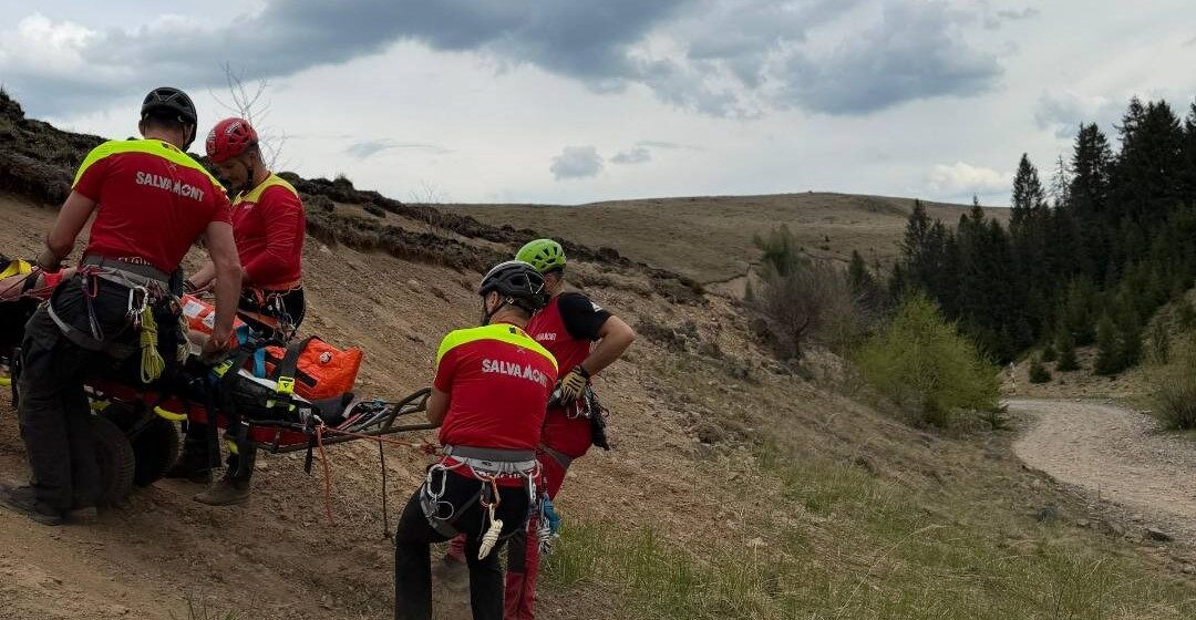 SALVAMONT MARAMUREȘ: Intervenție promptă a salvatorilor montani în zona Runcu