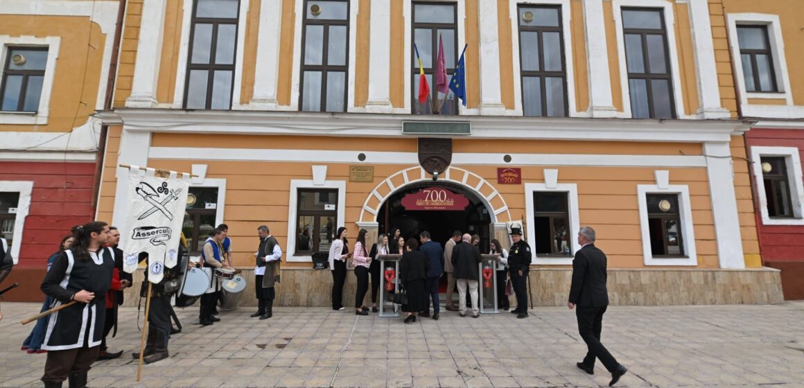 SIGHET 700: În cadrul ședinței solemne a Consiliului Local Sighetu Marmației a fost celebrat continuitatea unui spirit și a unei comunități