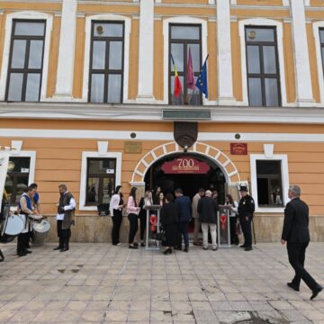 SIGHET 700: În cadrul ședinței solemne a Consiliului Local Sighetu Marmației a fost celebrat continuitatea unui spirit și a unei comunități SIGHET 700: În cadrul ședinței solemne a Consiliului Local Sighetu Marmației a fost celebrat continuitatea unui spirit și a unei comunități