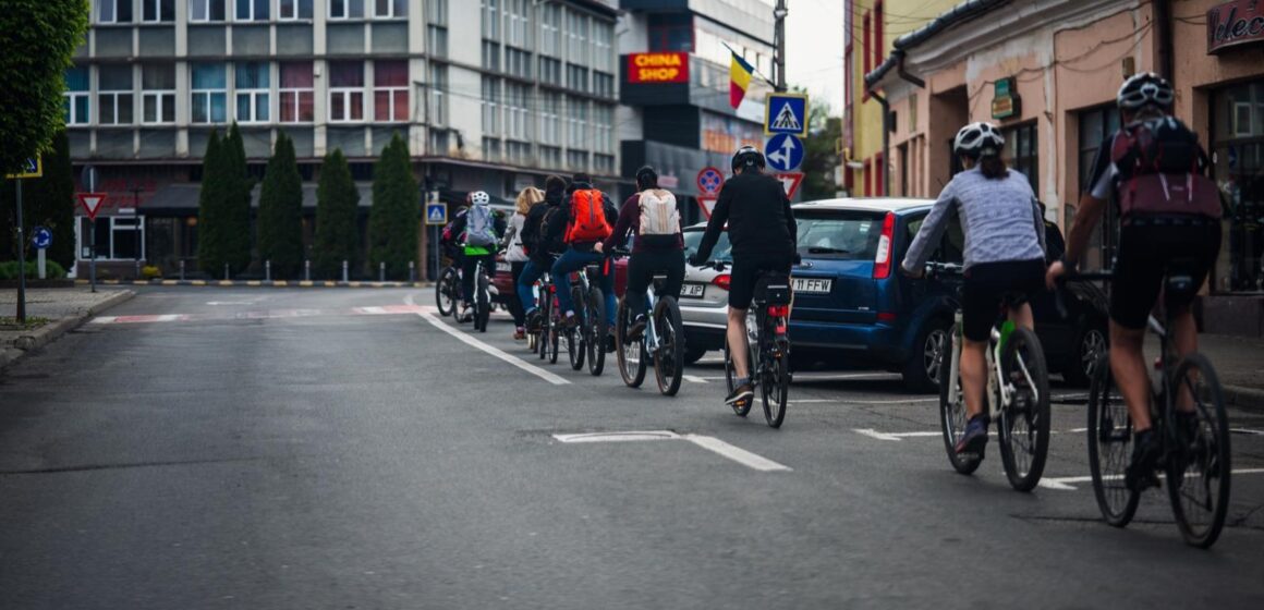 ZAHORÁNSZKI BRIGITTA: Inițiativă legislativă – Participarea copiilor sub 14 ani la evenimente organizate pe bicicletă