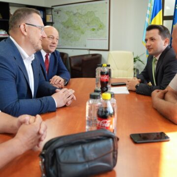 PARTENERIAT DINCOLO DE GRANIȚE: Dialog și sprijin reciproc cu liderii din domeniul sănătății din Ucraina