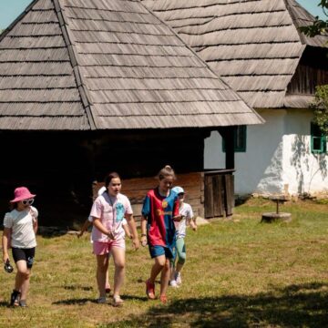MUZEUL SATULUI MARAMUREȘAN: Descoperă! Creează! Joacă! – Cele patru zile de tabără pentru copii