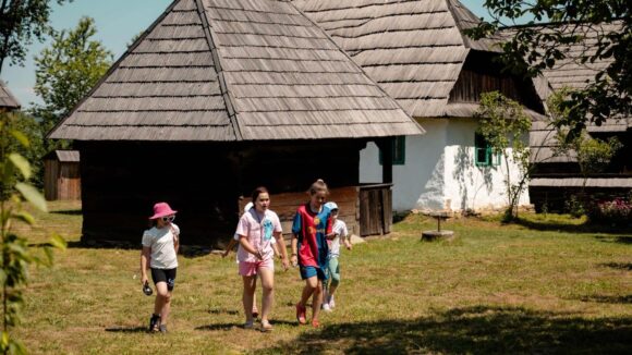 MUZEUL SATULUI MARAMUREȘAN: Descoperă! Creează! Joacă! – Cele patru zile de tabără pentru copii