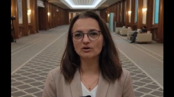 ZAHORÁNSZKI BRIGITTA: Școlile și grădinițele pot angaja din nou personal auxiliar și administrativ ZAHORÁNSZKI BRIGITTA: Școlile și grădinițele pot angaja din nou personal auxiliar și administrativ