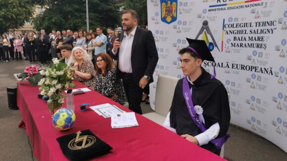 VIDEO: Festivitatea de absolvire a liceului la Colegiul Tehnic Anghel Saligny VIDEO: Festivitatea de absolvire a liceului la Colegiul Tehnic Anghel Saligny