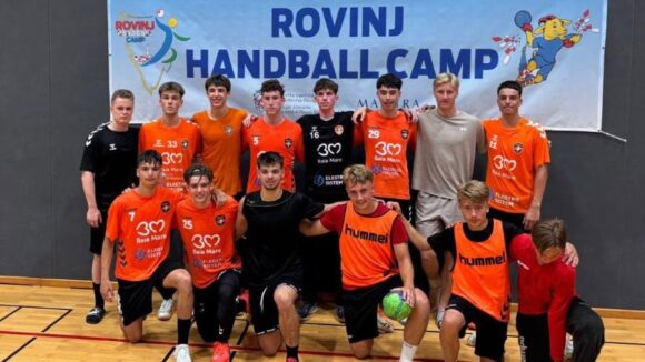 HANDBAL: Jucători ai Academiei de Handbal Minaur, la pregătire în Croația HANDBAL: Jucători ai Academiei de Handbal Minaur, la pregătire în Croația