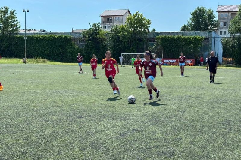 FOTBAL: Școala Gimnazială „Dr. Ilie Lazăr” din Giulești, câștigătoare a Cupei Satelor FOTBAL: Școala Gimnazială „Dr. Ilie Lazăr” din Giulești, câștigătoare a Cupei Satelor