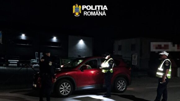 CONTROALE ȘI AMENZI: Acțiune de tip Blocada desfășurată de polițiști alături de jandarmi CONTROALE ȘI AMENZI: Acțiune de tip Blocada desfășurată de polițiști alături de jandarmi
