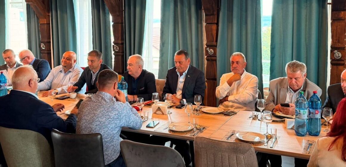 INVESTIȚIE: Peste 3.000 de gospodării din Maramureș vor putea fi racordate la rețeaua de gaze naturale prin noua conductă Ulmeni–Ariniș–Băsești INVESTIȚIE: Peste 3.000 de gospodării din Maramureș vor putea fi racordate la rețeaua de gaze naturale prin noua conductă Ulmeni–Ariniș–Băsești