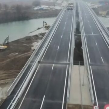 GUVERN: S-a aprobat modificarea Acordului româno-ucrainean privind noul punct de trecere a frontierei de la Sighet