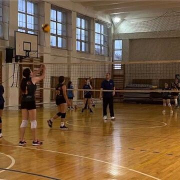 VOLEI: Se fac înscrieri la Fabrica de Campioni VOLEI: Se fac înscrieri la Fabrica de Campioni