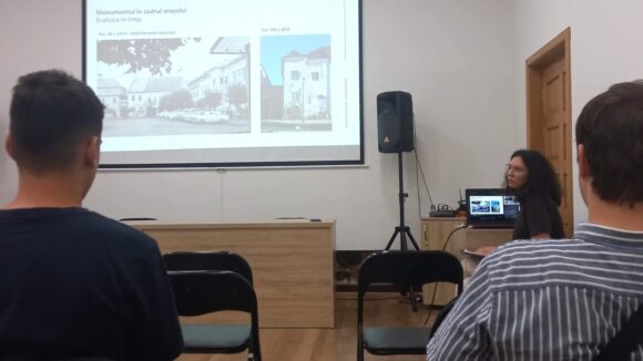 MUZEUL JUDEȚEAN DE ISTORIE: S-au marcat 570 de ani de la moartea voievodului Iancu de Hunedoara și moștenirea lăsată de el MUZEUL JUDEȚEAN DE ISTORIE: S-au marcat 570 de ani de la moartea voievodului Iancu de Hunedoara și moștenirea lăsată de el