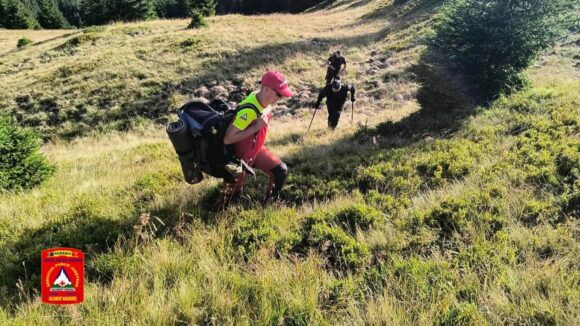 SALVAMONT MARAMUREȘ: Cetățean ucrainean plecat de acasă de 24 de zile, recuperat în zona Vârfului Lădescu SALVAMONT MARAMUREȘ: Cetățean ucrainean plecat de acasă de 24 de zile, recuperat în zona Vârfului Lădescu