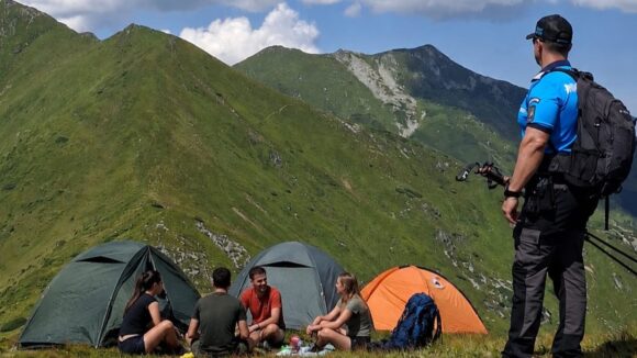 JANDARMII MONTANI: Recomandări pentru activitățile de picnic și campare