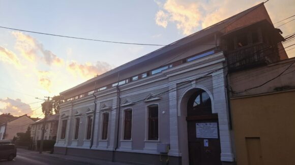 MEMORIALUL VICTIMELOR COMUNISMULUI ȘI AL REZISTENȚEI: Se deschid porțile centrului multifuncțional al Memorialului Victimelor Comunismului MEMORIALUL VICTIMELOR COMUNISMULUI ȘI AL REZISTENȚEI: Se deschid porțile centrului multifuncțional al Memorialului Victimelor Comunismului