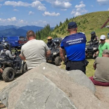 STRICT INTERZIS accesul neautorizat cu ATV-uri și autoturisme 4×4 în ariile naturale protejate și pe pajiștile alpine