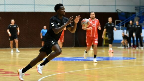 HANDBAL MASCULIN: Minaur învinge locurile 4 și 5 din Ungaria