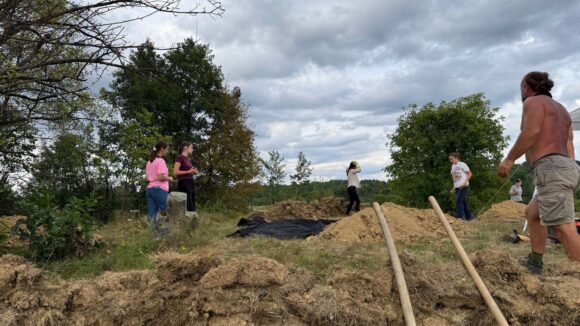 MUZEUL MARAMUREȘAN: s-a încheiat campania arheologică de la Breb Copăciș – s-au descoperit mai multe morminte MUZEUL MARAMUREȘAN: s-a încheiat campania arheologică de la Breb Copăciș – s-au descoperit mai multe morminte