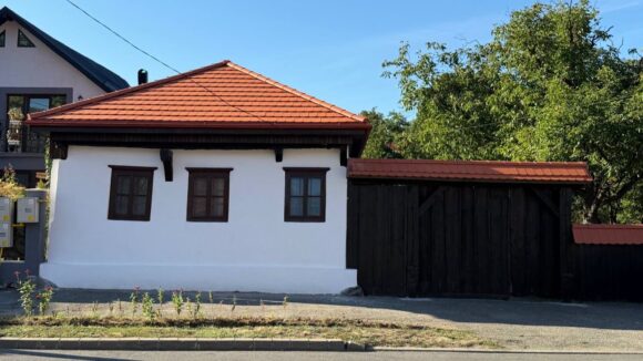 ZAHORÁNSZKI BRIGITTA: Casa Császi, una dintre cele mai vechi clădiri din Baia Sprie, a fost renovată ZAHORÁNSZKI BRIGITTA: Casa Császi, una dintre cele mai vechi clădiri din Baia Sprie, a fost renovată
