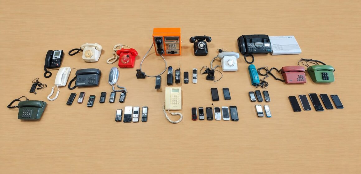 MUZEUL JUDEȚEAN DE ISTORIE: Campania de colectare a telefoanelor vechi continuă MUZEUL JUDEȚEAN DE ISTORIE: Campania de colectare a telefoanelor vechi continuă
