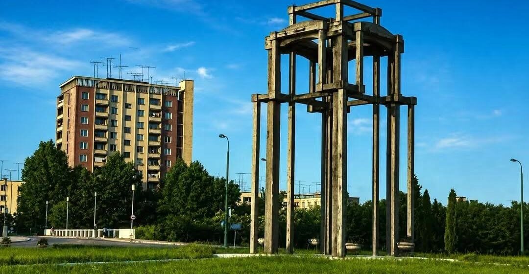 ASOCIAȚIA „PROTEJĂM BAIA MARE”, dar și cetățenii resping ideea amplasării Arcului solar pe Câmpia Tineretului sau în proximitatea acesteia