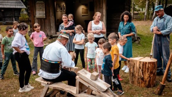 MUZEUL SATULUI MARAMUREȘEAN: Zile speciale de vacanță, în cadrul programului „Meșterește cu noi!”