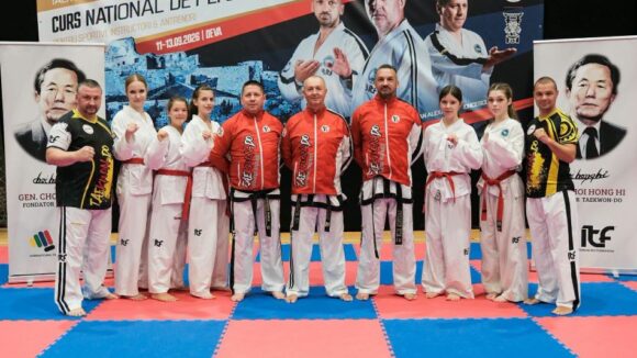 TAEKWON-DO: Cinci sportive ale ACS Dragonul Baia Mare au obținut centura neagră 1 Dan TAEKWON-DO: Cinci sportive ale ACS Dragonul Baia Mare au obținut centura neagră 1 Dan