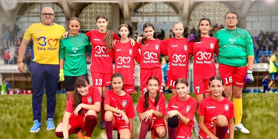 FOTBAL: Se fac înscrieri pentru fete la Academia Minerul FOTBAL: Se fac înscrieri pentru fete la Academia Minerul