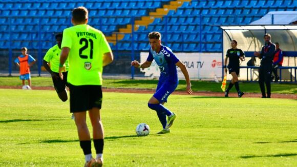 FOTBAL: Remiză pe teren propriu pentru CS Minaur FOTBAL: Remiză pe teren propriu pentru CS Minaur