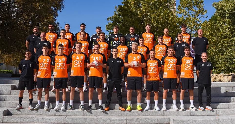 HANDBAL: Minaur și-a stabilit lotul pentru noul sezon. 12 din cei 23 de jucători sunt din Baia Mare HANDBAL: Minaur și-a stabilit lotul pentru noul sezon. 12 din cei 23 de jucători sunt din Baia Mare