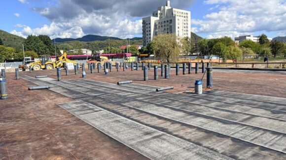 BAIA MARE: Circulație în condiții de șantier pe noul Pod Unirii și sens giratoriu la intersecția bulevardelor Independenței și Unirii BAIA MARE: Circulație în condiții de șantier pe noul Pod Unirii și sens giratoriu la intersecția bulevardelor Independenței și Unirii