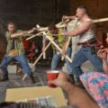 TEATRUL MUNICIPAL BAIA MARE: Joi, spectacolul ”Șantier” – o comedie dinamică