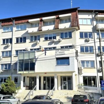 CASA JUDEȚEANĂ DE PENSII: Informare pentru elevii și studenții beneficiari ai pensiei de urmaș CASA JUDEȚEANĂ DE PENSII: Informare pentru elevii și studenții beneficiari ai pensiei de urmaș