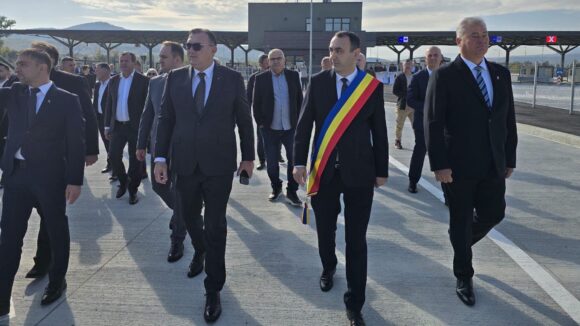 VASILE MOLDOVAN: Noul pod peste Tisa este puntea de legătură între oameni, culturi și destine unite de valori comune VASILE MOLDOVAN: Noul pod peste Tisa este puntea de legătură între oameni, culturi și destine unite de valori comune