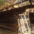 MUZEUL SATULUI BAIA MARE: Intervenții de restaurare la Șura Borșa
