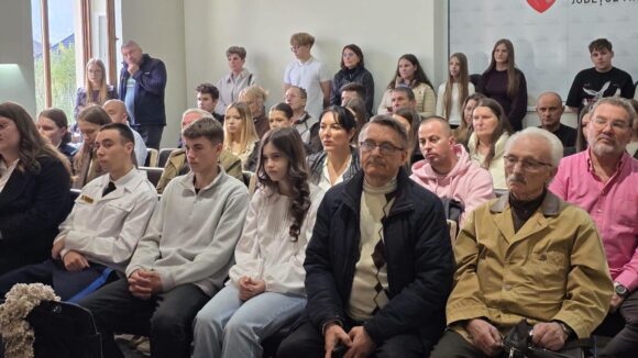 SIGHETU MARMAȚIEI: 19 șefi de promoție din Maramureșul Istoric au fost răsplătiți pentru munca lor asiduă